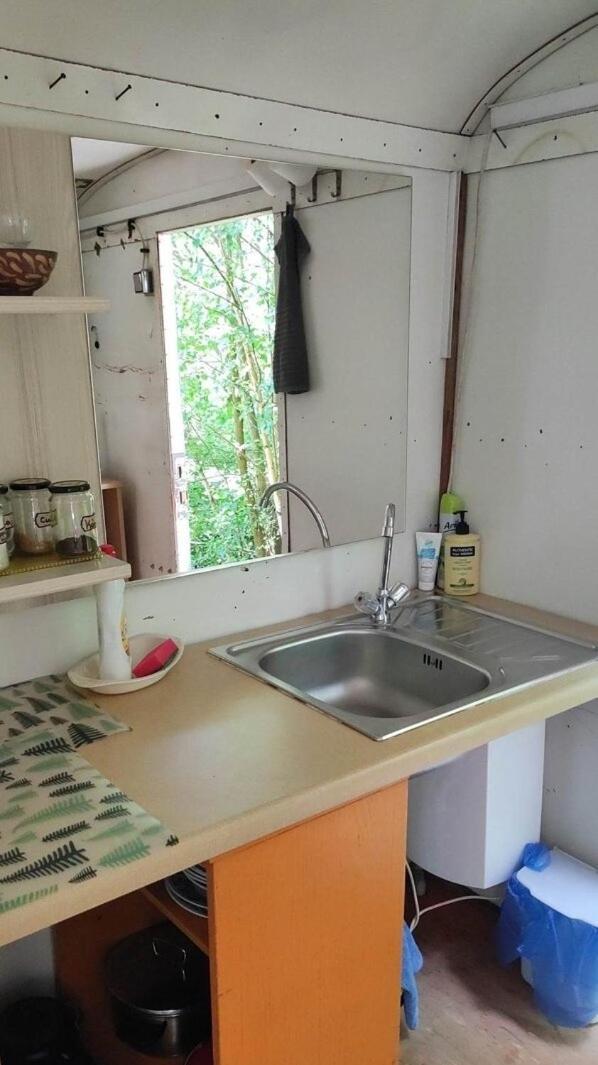 Villa Maringotka Na Jamajce Šternberk Esterno foto